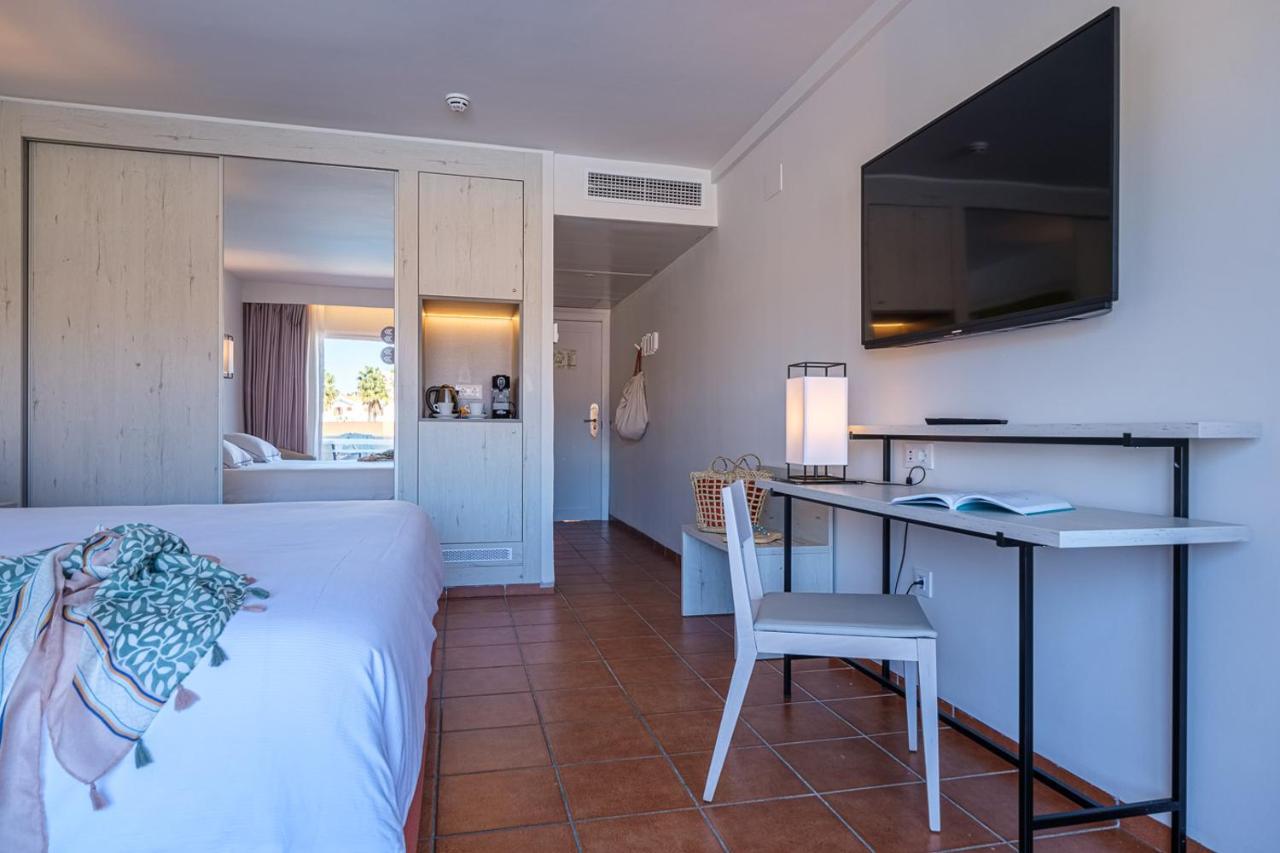 Oassium Hotel - Adults Only La Pineda Bagian luar foto